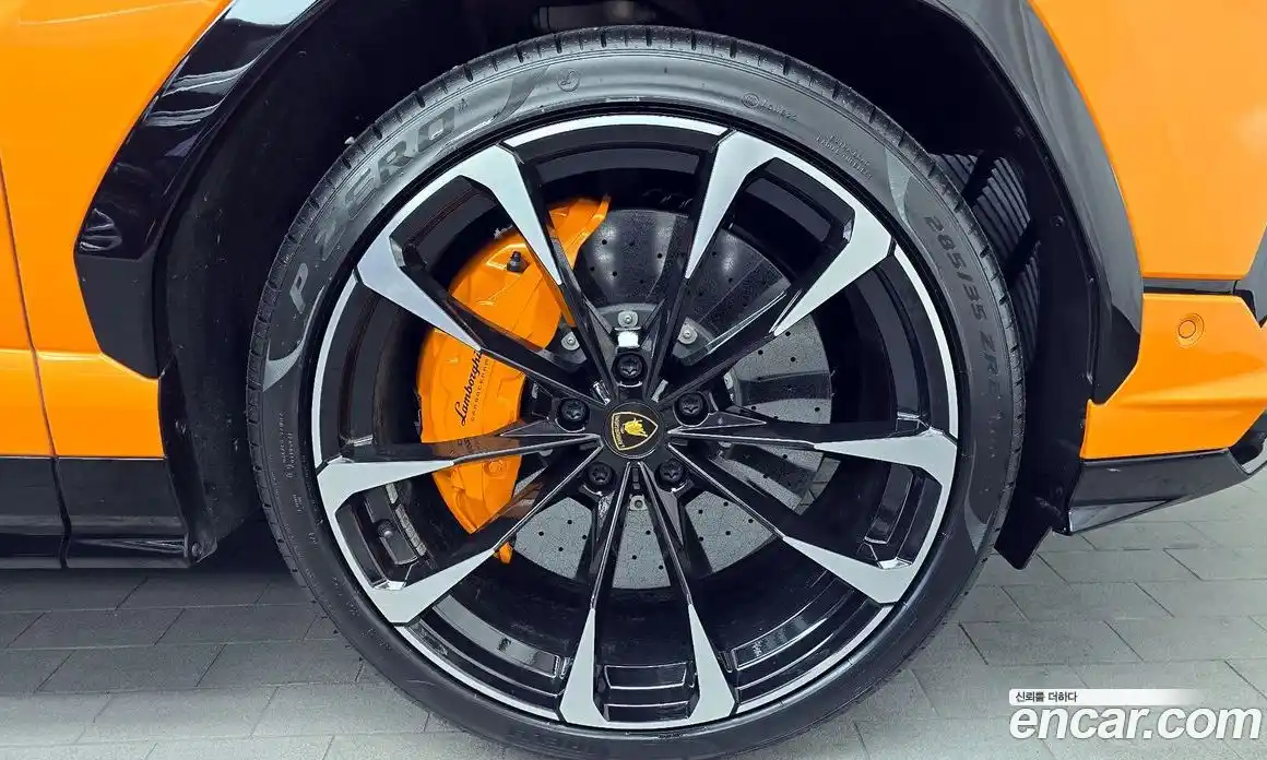 Lamborghini Urus 2024 4.0 гидро в Москве № 443064, фото 5