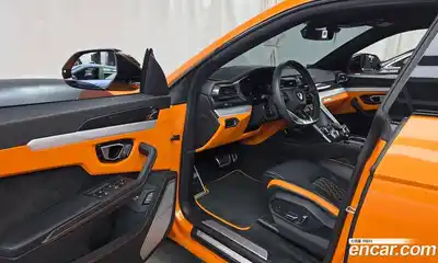 Lamborghini Urus 2024 4.0 гидро в Москве № 443064, миниатюра 10
