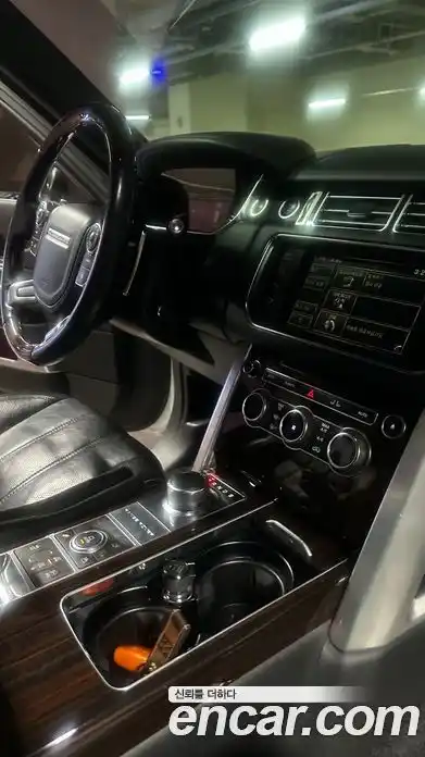 Land Rover Range-Rover 2014 4.4 гидро в Москве № 471640, миниатюра 11