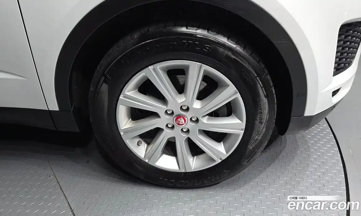 Jaguar E-Pace 2019 2.0 гидро в Москве № 474235, фото 5
