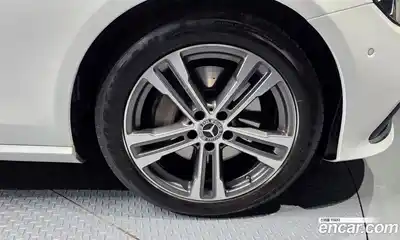 Mercedes-Benz E-Class 2022 2.0 гидро, миниатюра 5