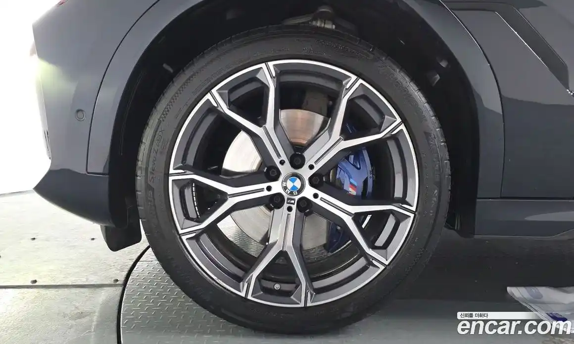BMW X6 2022 3.0 гидро в Москве № 529061, фото 4