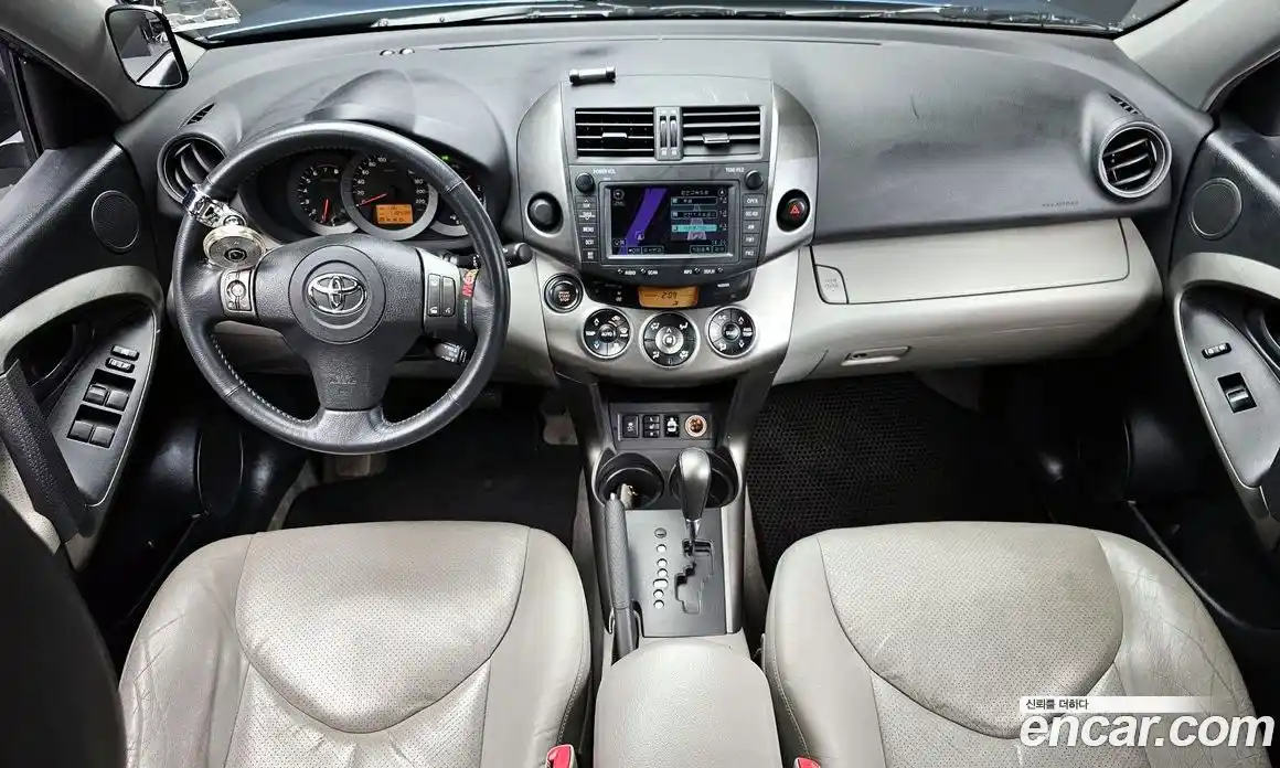 Toyota RAV4 2010 2.5 гидро в Москве № 537181, фото 7