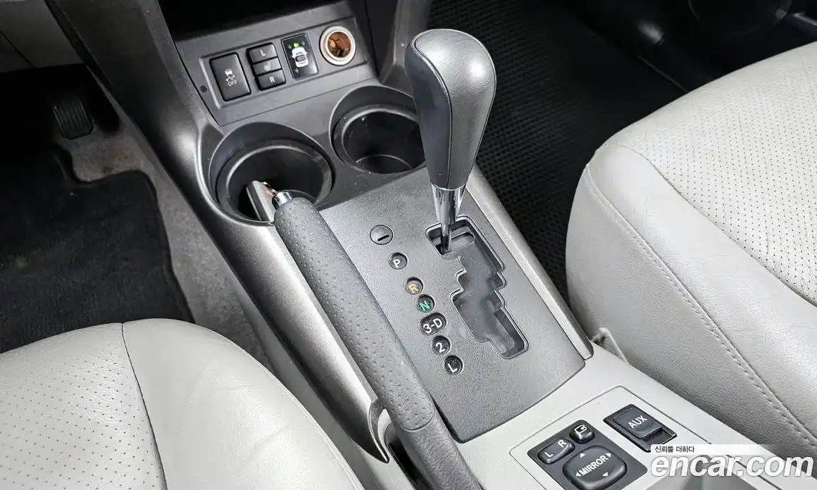 Toyota RAV4 2010 2.5 гидро в Москве № 537181, фото 9