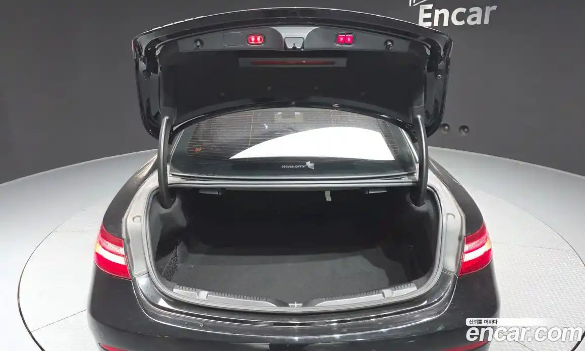 Mercedes-Benz E-Class 2018 1.9 гидро в Москве № 543441, фото 20