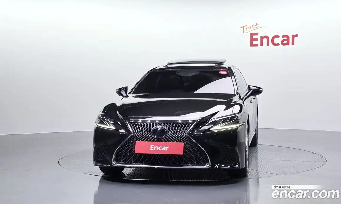 Lexus LS 2018 3.5 гидро в Москве № 547042, фото 3