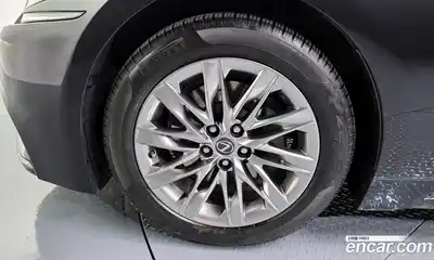 Lexus LS 2018 3.5 гидро в Москве № 547042, миниатюра 5