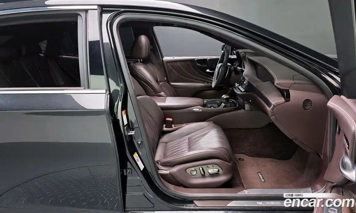 Lexus LS 2018 3.5 гидро в Москве № 547042, фото 10
