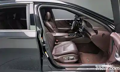 Lexus LS 2018 3.5 гидро в Москве № 547042, миниатюра 10