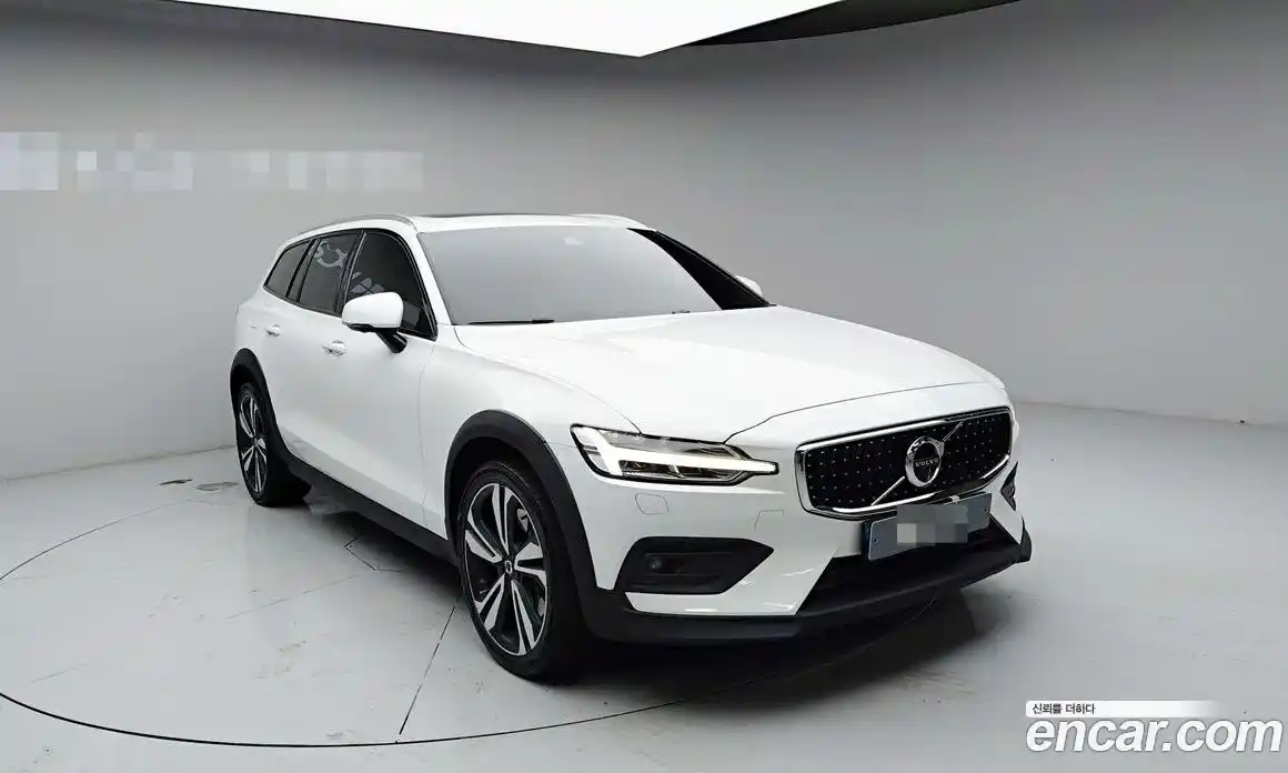 Volvo V60 2021 2.0 гидро в Москве № 593918, фото 3