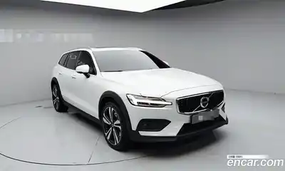 Volvo V60 2021 2.0 гидро в Москве № 593918, миниатюра 3
