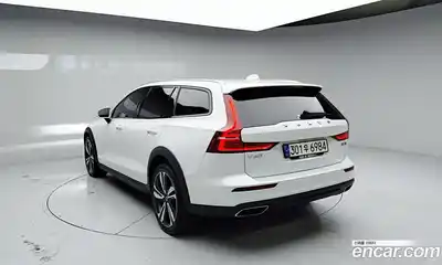 Volvo V60 2021 2.0 гидро в Москве № 593918, миниатюра 6