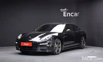 Porsche Panamera, 2016