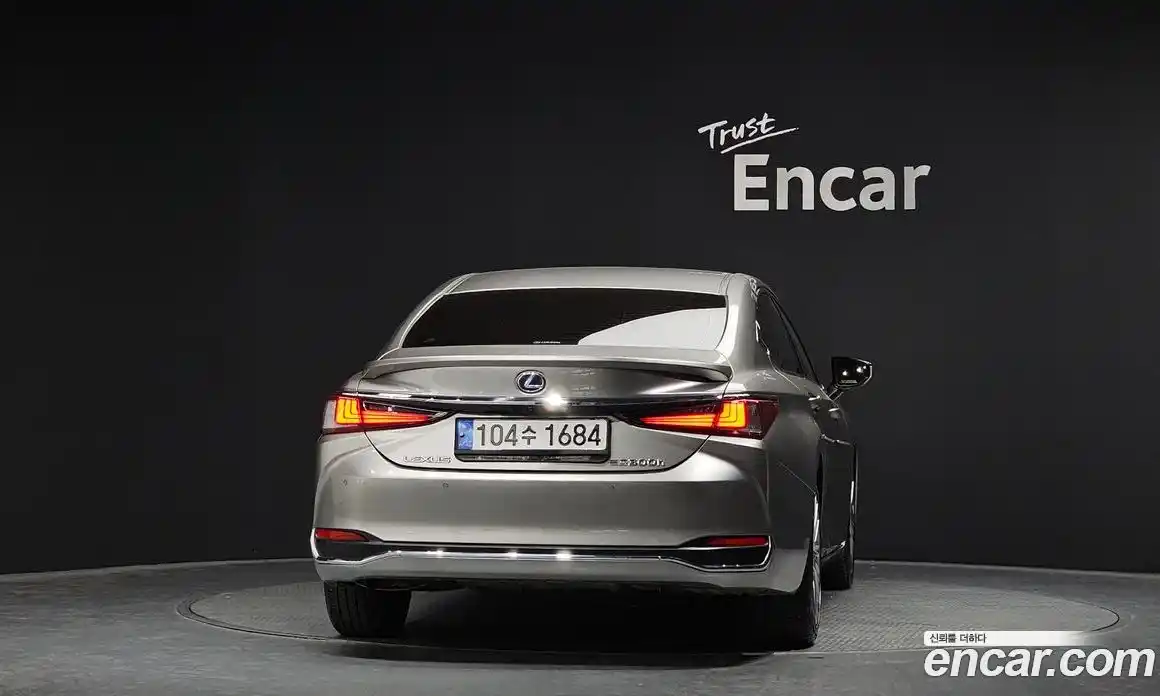 Lexus ES 2022 2.5 гидро в Москве № 595577, фото 4