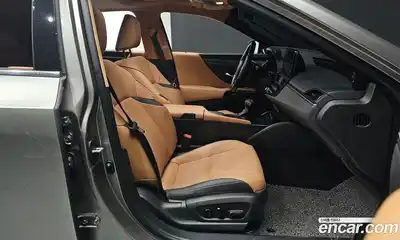 Lexus ES 2022 2.5 гидро в Москве № 595577, миниатюра 10