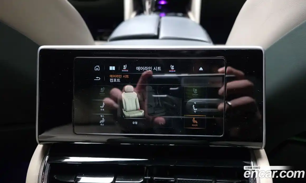 Bentley Bentayga 2024 4.0 гидро в Москве № 611624, фото 18