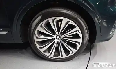 Bentley Bentayga 2024 4.0 гидро в Москве № 611624, миниатюра 5