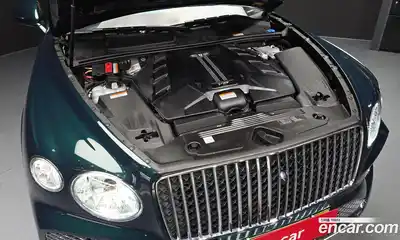 Bentley Bentayga 2024 4.0 гидро в Москве № 611624, миниатюра 6