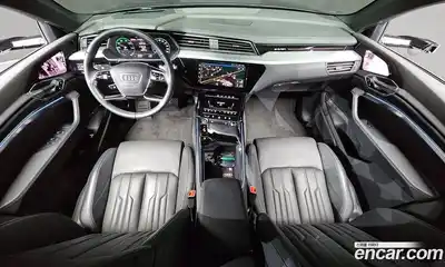 Audi e-tron 2022 0.2 гидро в Москве № 625150, миниатюра 7