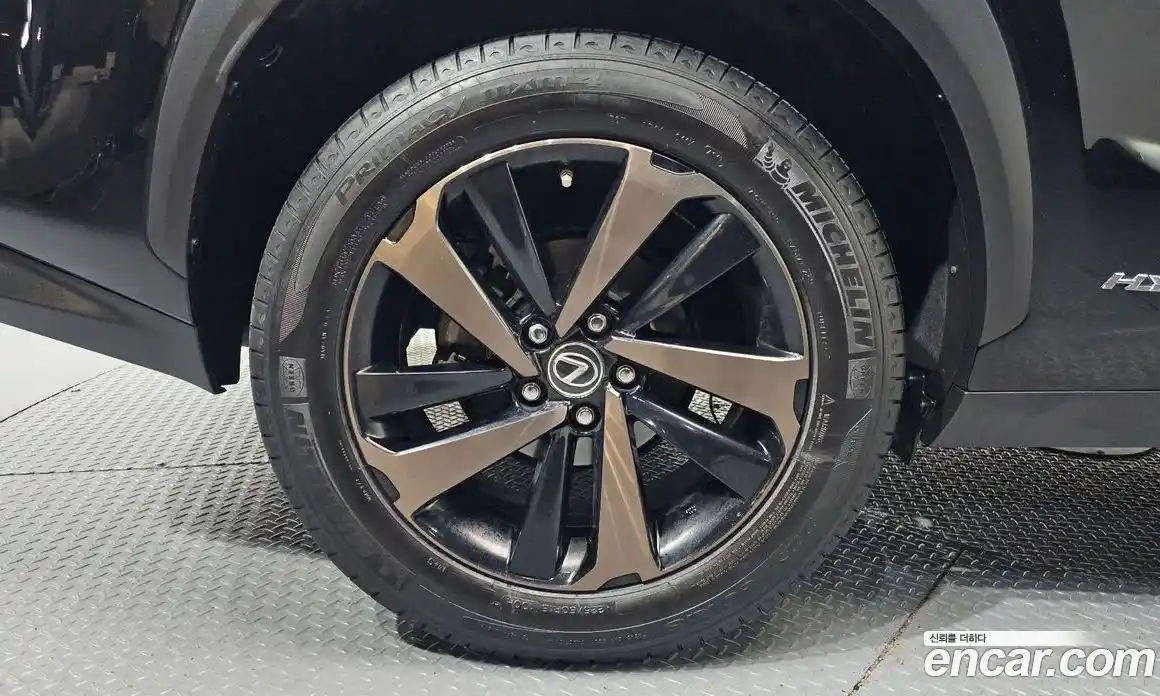 Lexus NX 2018 2.5 гидро в Москве № 628621, фото 5