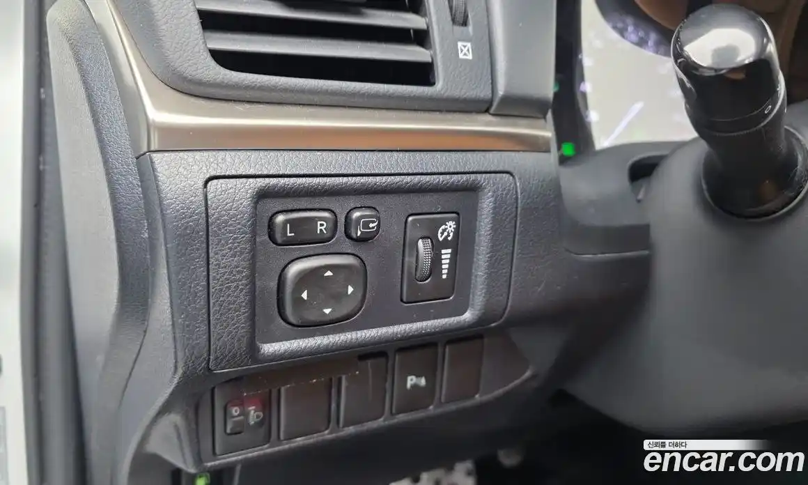 Lexus CT200h 2015 1.8 гидро в Москве № 628660, фото 18