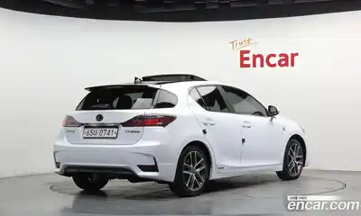 Lexus CT200h 2015 1.8 гидро в Москве № 628660, миниатюра 2