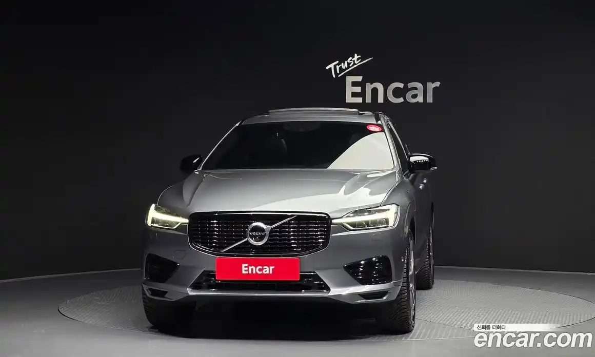 Volvo XC60 2021 2.0 гидро в Москве № 724068, фото 3