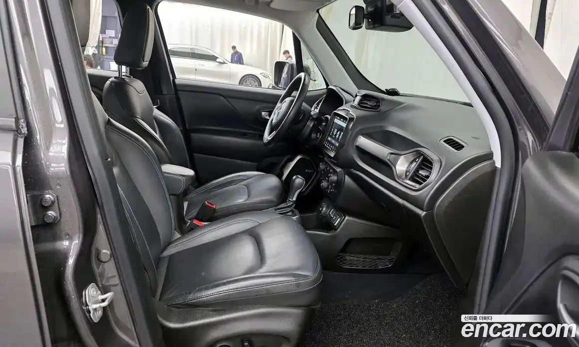 Jeep Renegade 2021 2.4 гидро в Москве № 725198, фото 11