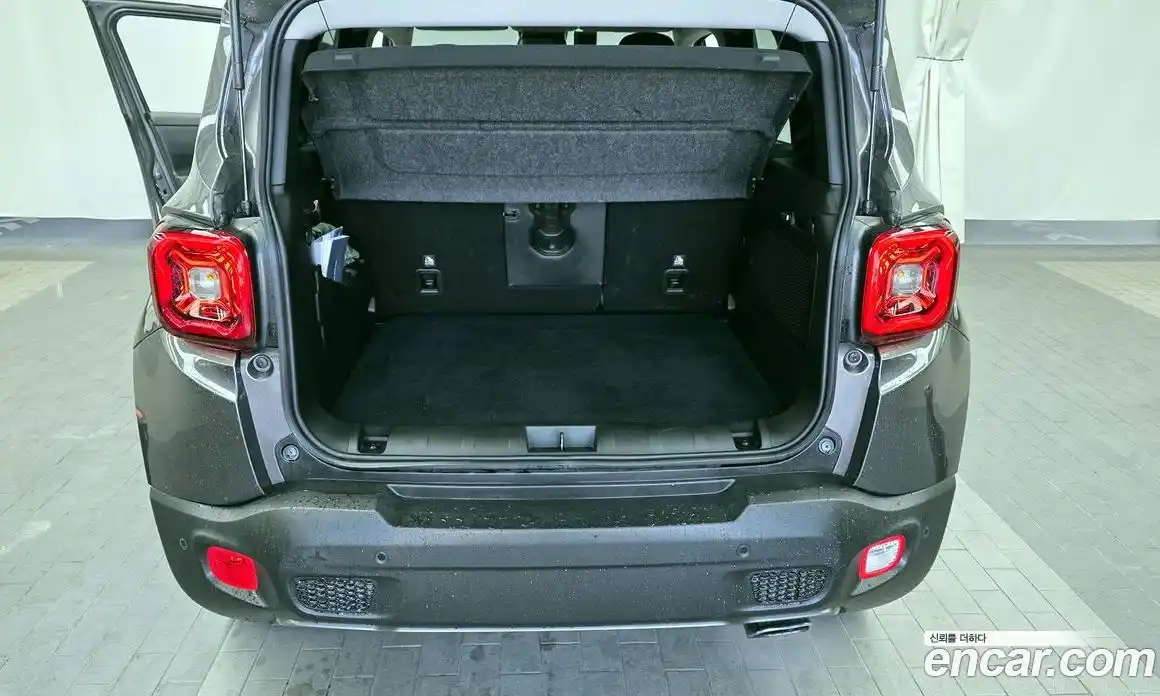 Jeep Renegade 2021 2.4 гидро в Москве № 725198, фото 20