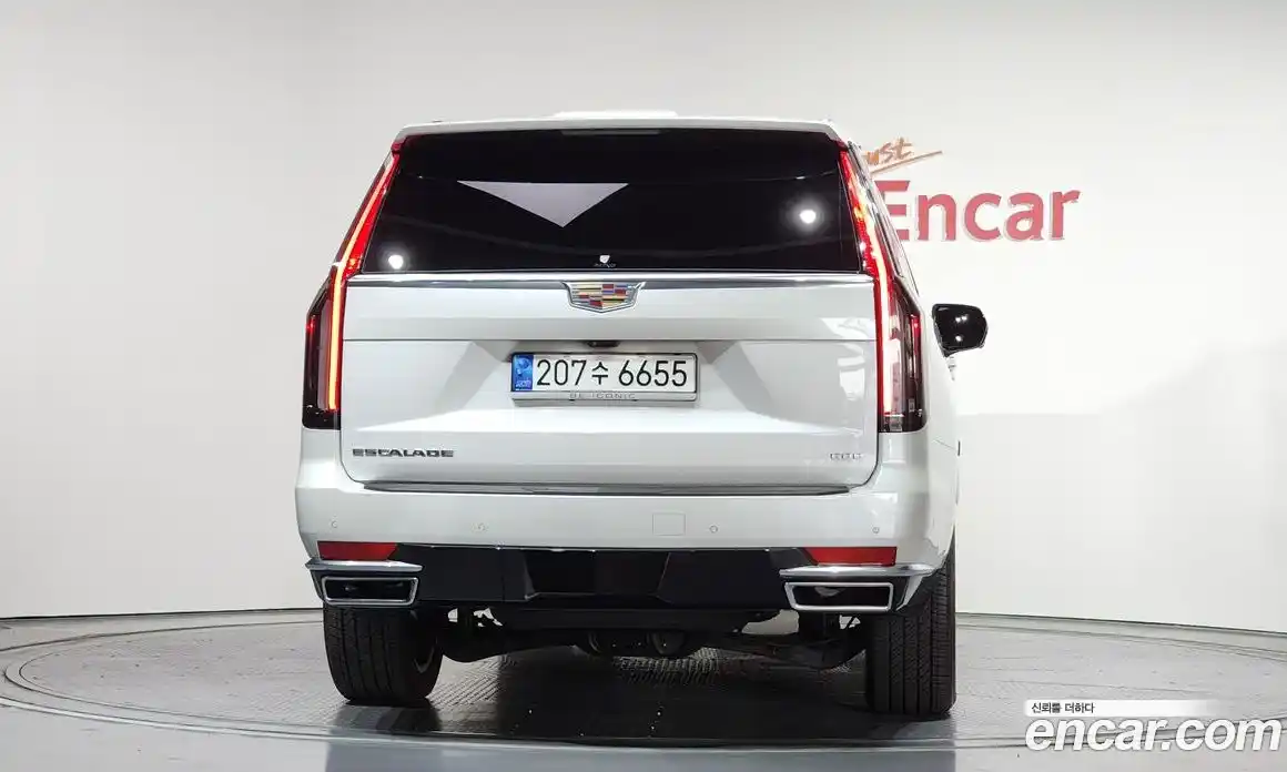 Cadillac Escalade 2023 6.2 гидро в Москве № 747354, фото 3