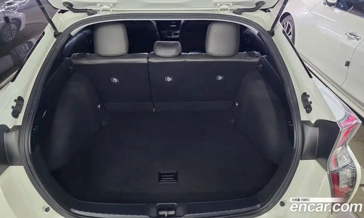 Toyota Prius 2018 1.8 гидро в Москве № 750343, фото 13