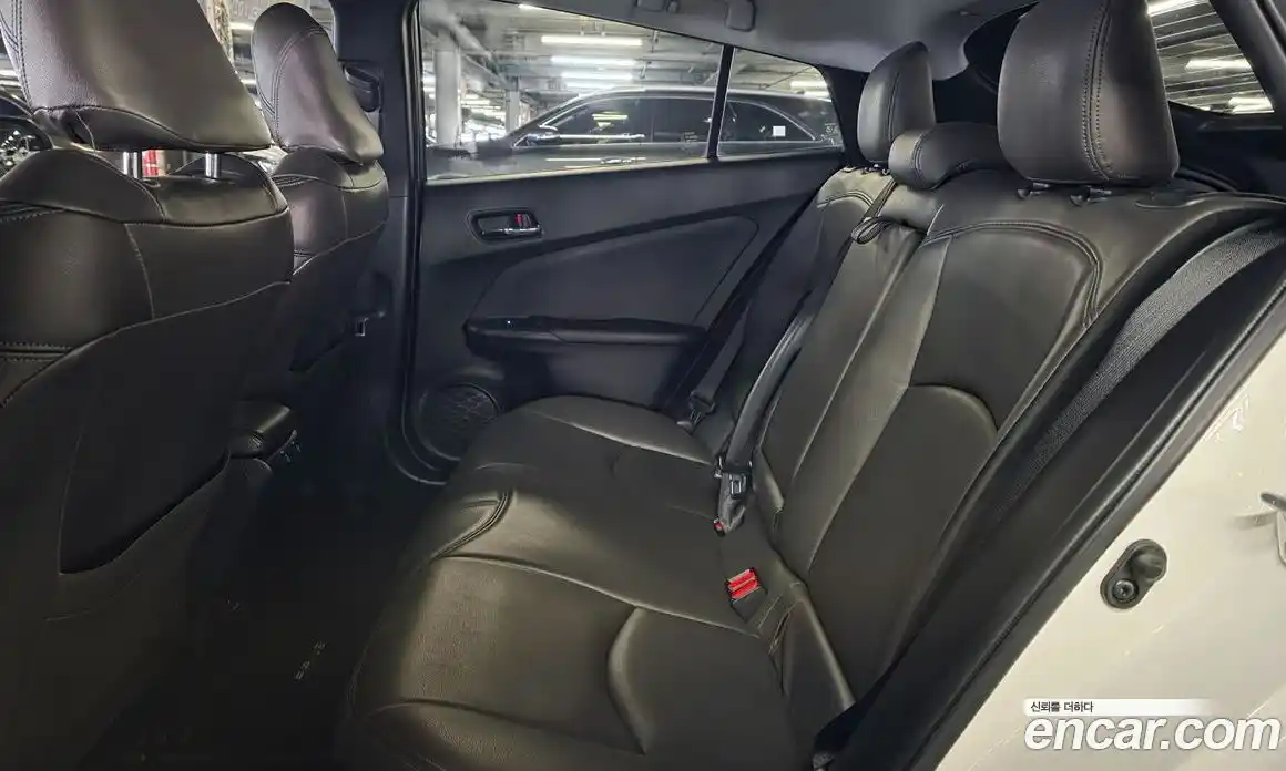 Toyota Prius 2018 1.8 гидро в Москве № 750343, фото 6