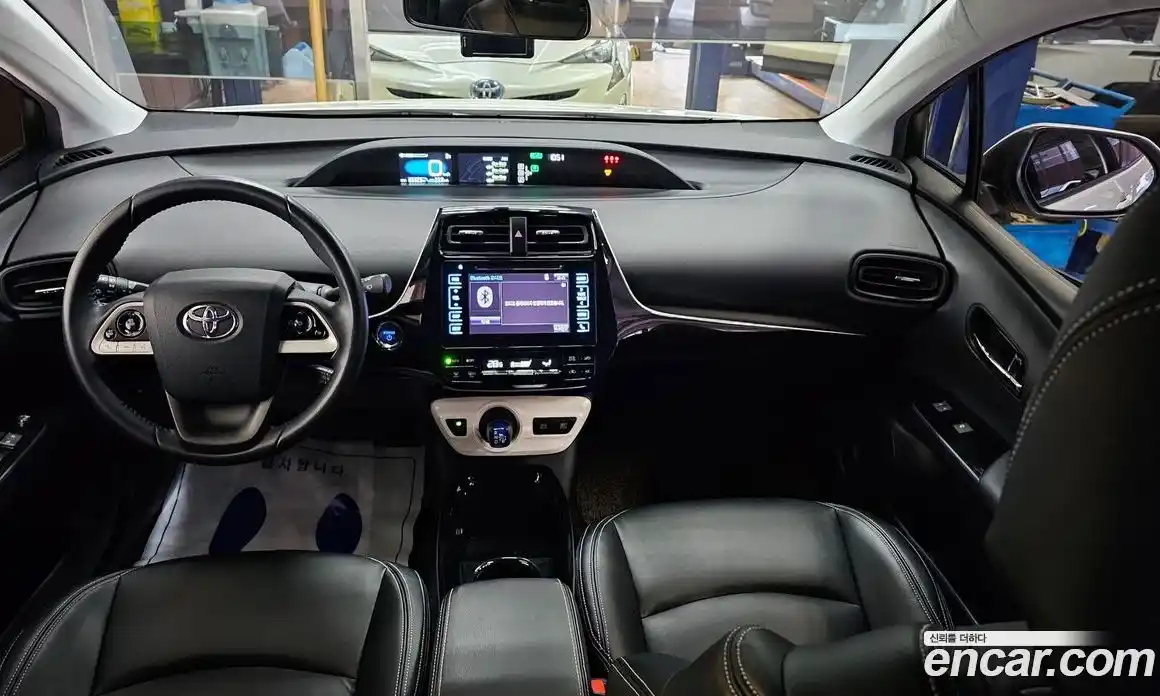 Toyota Prius 2018 1.8 гидро в Москве № 750343, фото 7