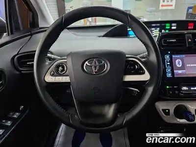 Toyota Prius 2018 1.8 гидро в Москве № 750343, миниатюра 8