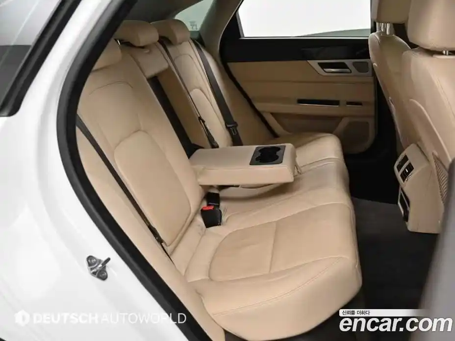 Jaguar XF 2018 2.0 гидро в Москве № 803442, фото 12
