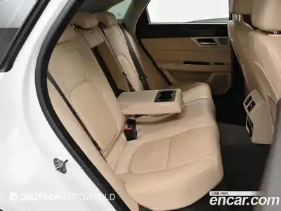 Jaguar XF 2018 2.0 гидро в Москве № 803442, миниатюра 12