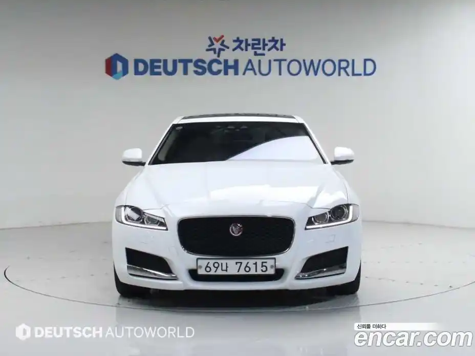 Jaguar XF 2018 2.0 гидро в Москве № 803442, фото 3