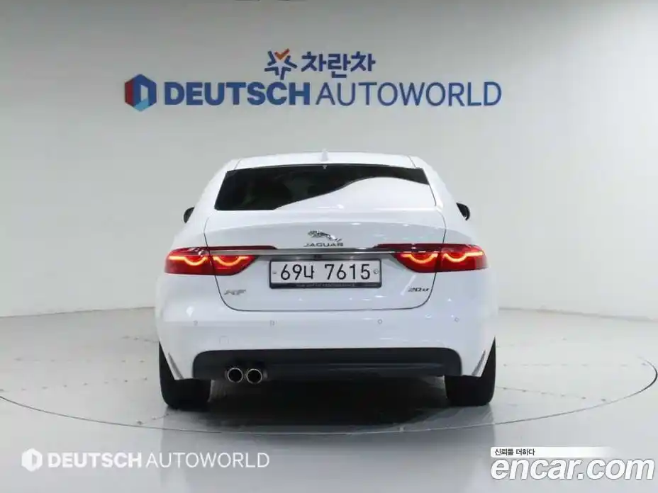 Jaguar XF 2018 2.0 гидро в Москве № 803442, фото 4