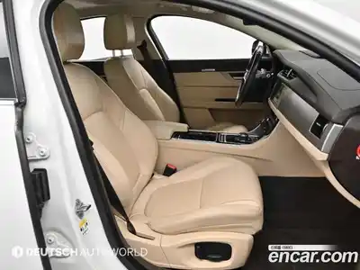 Jaguar XF 2018 2.0 гидро в Москве № 803442, миниатюра 10