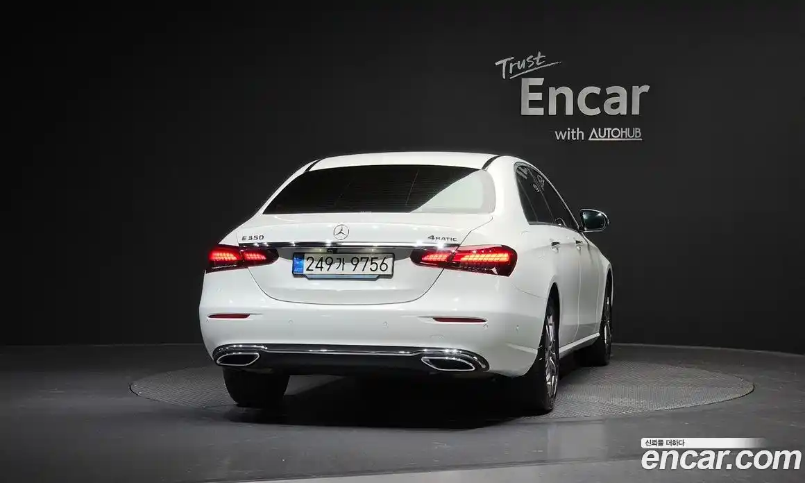 Mercedes-Benz E-Class 2021 2.0 гидро, фото 4