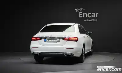 Mercedes-Benz E-Class 2021 2.0 гидро, миниатюра 4