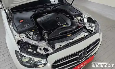 Mercedes-Benz E-Class 2021 2.0 гидро, миниатюра 6