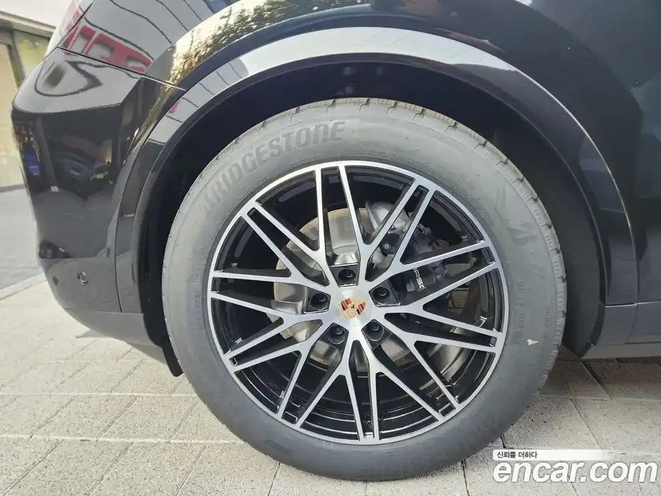 Porsche Cayenne 2025 3.0 гидро в Москве № 824102, фото 12