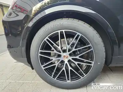 Porsche Cayenne 2025 3.0 гидро в Москве № 824102, миниатюра 12