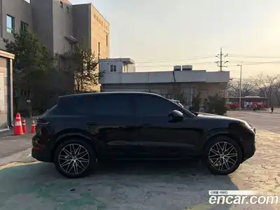 Porsche Cayenne 2025 3.0 гидро в Москве № 824102, миниатюра 6