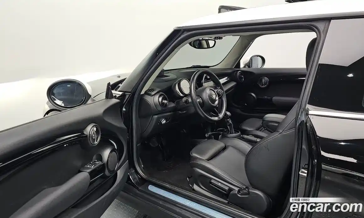 Mini Cooper 2019 1.5 гидро в Москве, фото 11