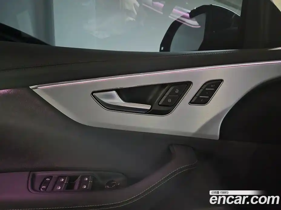 Audi Q8 2023 3.0 гидро в Москве № 893638, фото 6