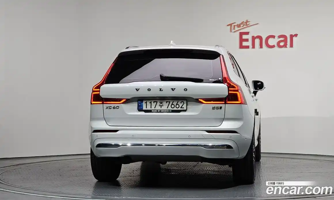Volvo XC60 2021 2.0 гидро в Москве № 894371, фото 4