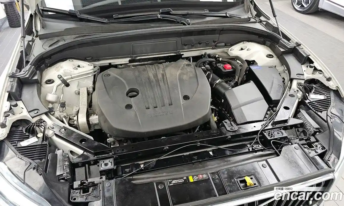 Volvo XC60 2021 2.0 гидро в Москве № 894371, фото 6