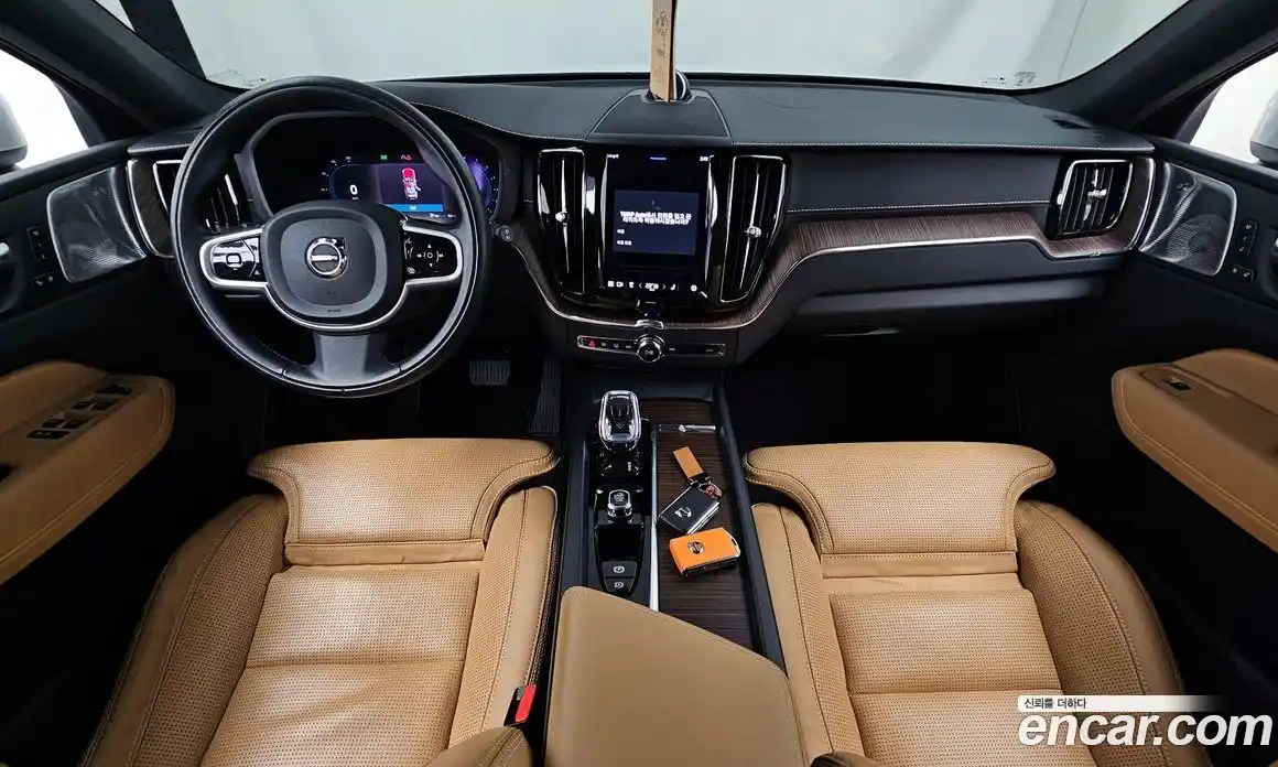 Volvo XC60 2021 2.0 гидро в Москве № 894371, фото 7